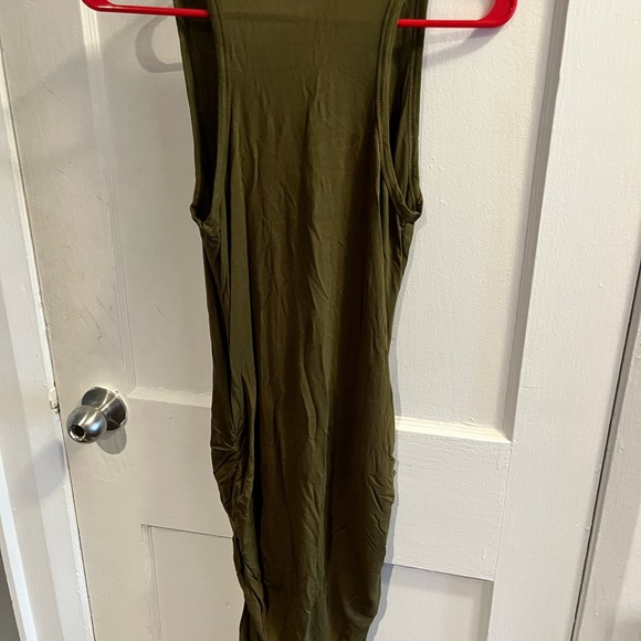 Form Fitting Dress Olive Green - Picture 2 of 4